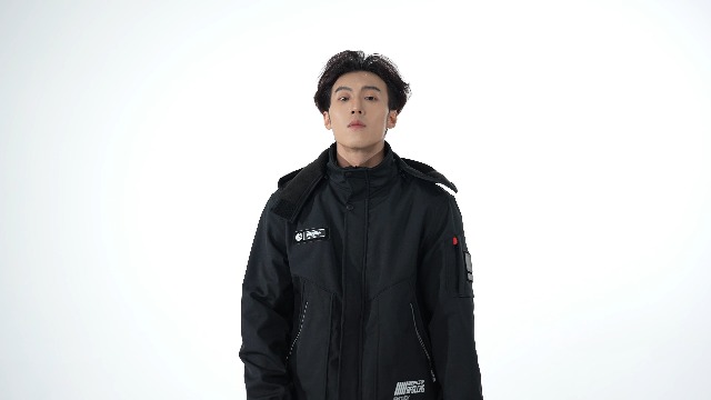 Ozzconte OzzOn黒 フード付き ジャンパー 裏起毛 Ozzconte OzzOn黒 フード付き ジャンパー 裏起毛 OZZON - オッズオン